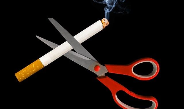 smoking-2369203_640.jpg